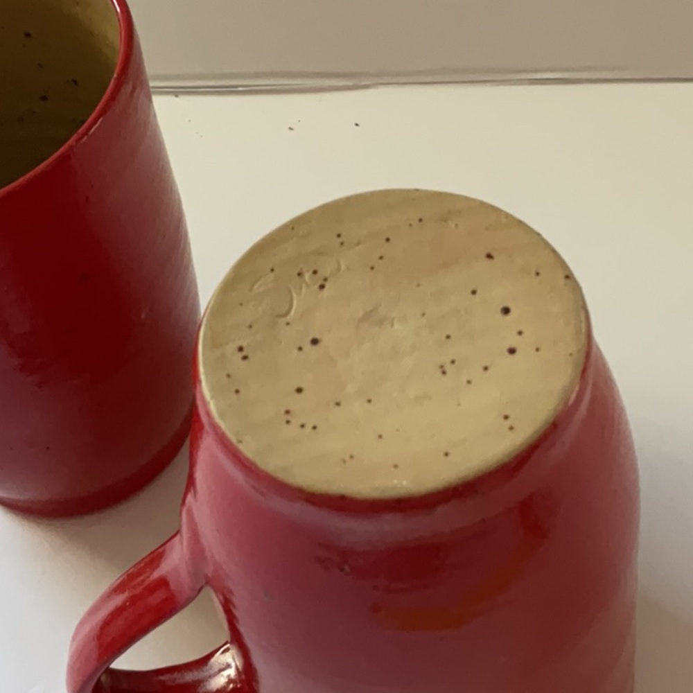 Red Ceramic Mug Set - Picture 5 of 8